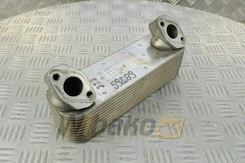 Liebherr 10012289 - Масляный радиатор для Строительной техники: фото 1 Liebherr 10012289 - Масляный радиатор для Строительной техники: фото 1