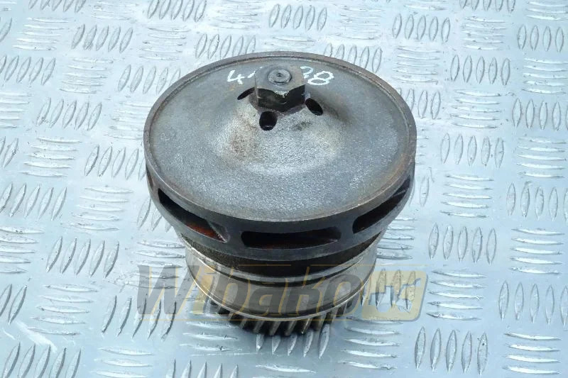 Liebherr D9308 9267780 - Насос для воды: фото 1 Liebherr D9308 9267780 - Насос для воды: фото 1