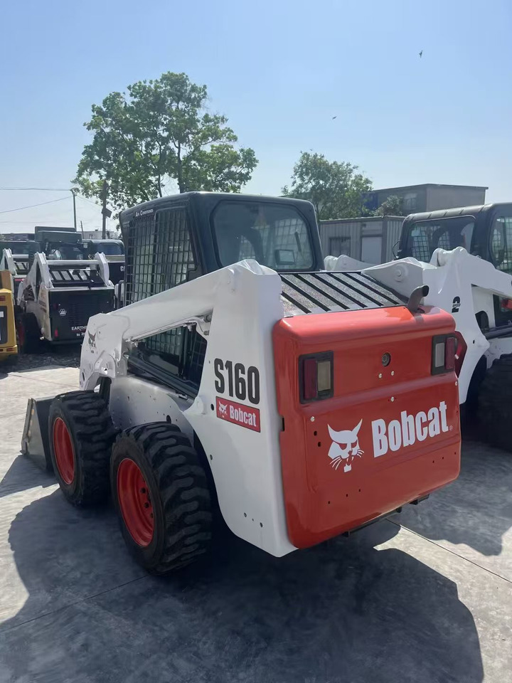 BOBCAT S160 - Мини-погрузчик с бортовым поворотом: фото 5 BOBCAT S160 - Мини-погрузчик с бортовым поворотом: фото 5