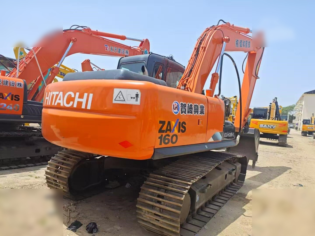 HITACHI EX160 LC - Гусеничный экскаватор: фото 3 HITACHI EX160 LC - Гусеничный экскаватор: фото 3
