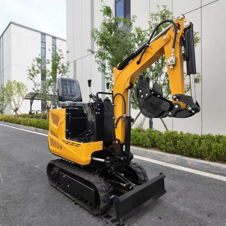 Smaller 0.6ton mini excavator Small digger - Строительная техника: фото 1 Smaller 0.6ton mini excavator Small digger - Строительная техника: фото 1