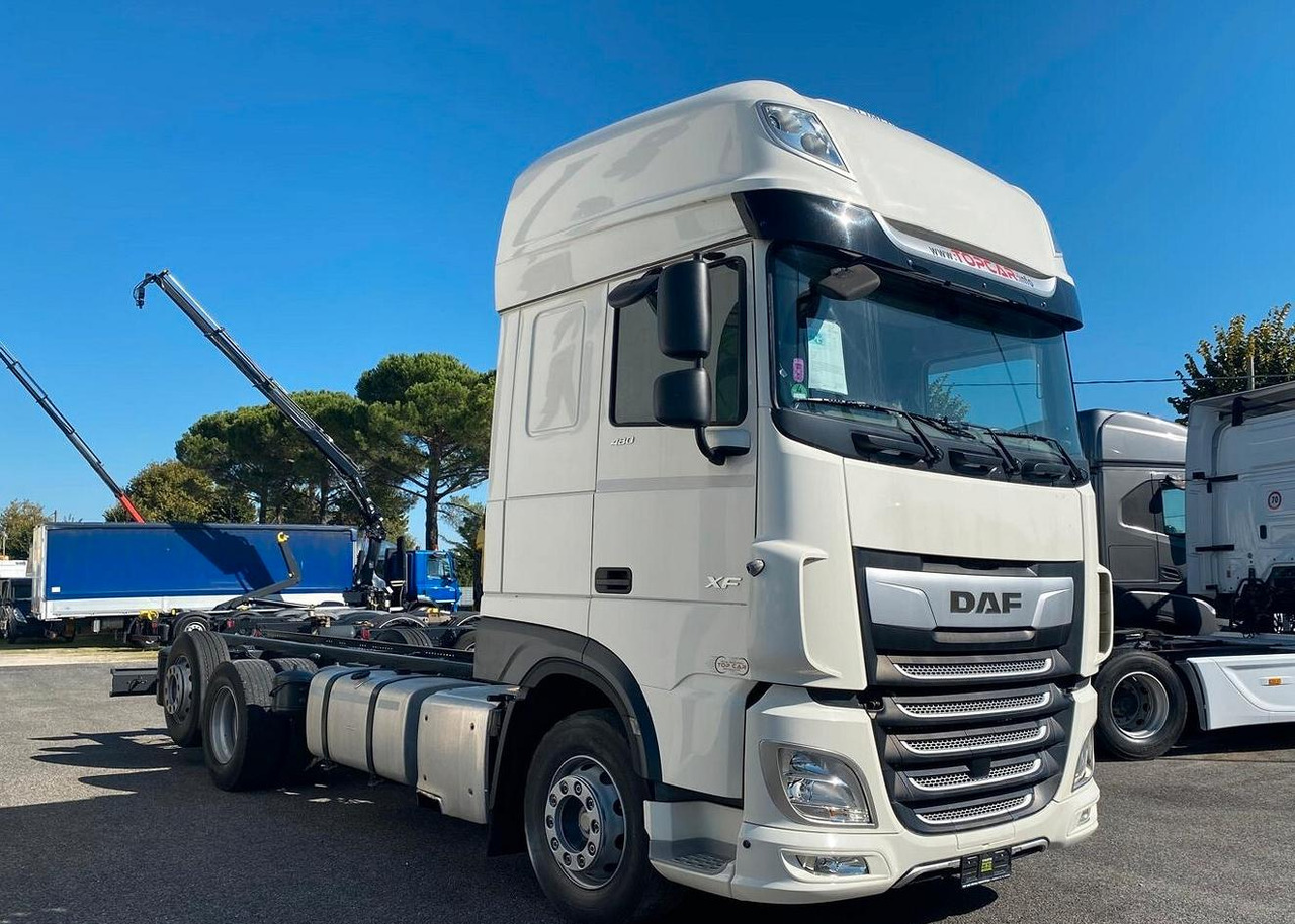 DAF XF 480 FT FULL PNEUMATIC 2019 - Грузовик-шасси: фото 4 DAF XF 480 FT FULL PNEUMATIC 2019 - Грузовик-шасси: фото 4
