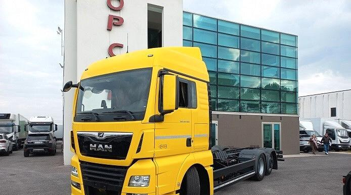 MAN TGX 26.500 MOTRICE 3 ASSI TELAIO EURO 6 2019 - Грузовик-шасси: фото 1 MAN TGX 26.500 MOTRICE 3 ASSI TELAIO EURO 6 2019 - Грузовик-шасси: фото 1