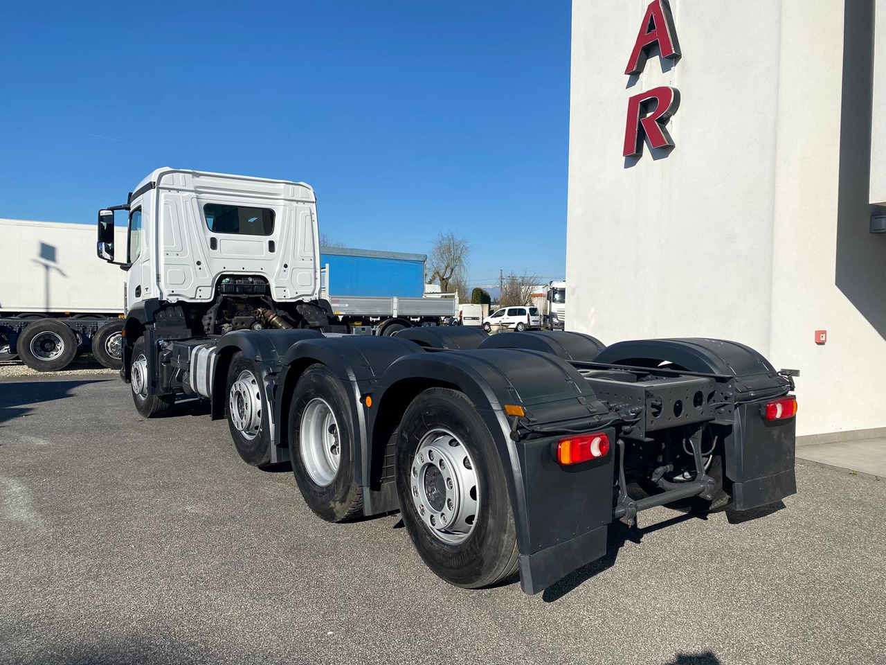 MERCEDES-BENZ AROCS 32.43 - Грузовик-шасси: фото 4 MERCEDES-BENZ AROCS 32.43 - Грузовик-шасси: фото 4