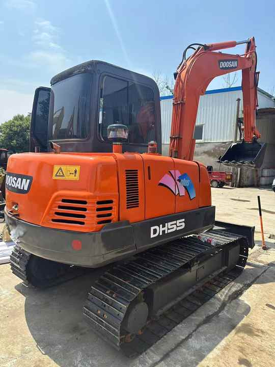 90% New Mini Excavator Doosan DH55 Second-hand Excavator 5 Ton Mini Used Excavator for Sale in Low Price - Мини-экскаватор: фото 2 90% New Mini Excavator Doosan DH55 Second-hand Excavator 5 Ton Mini Used Excavator for Sale in Low Price - Мини-экскаватор: фото 2