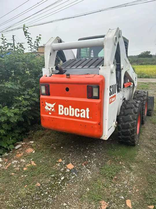 BOBCAT Brand Skid Loader S300 Used Machine Hot Sale - Колёсный погрузчик: фото 4 BOBCAT Brand Skid Loader S300 Used Machine Hot Sale - Колёсный погрузчик: фото 4