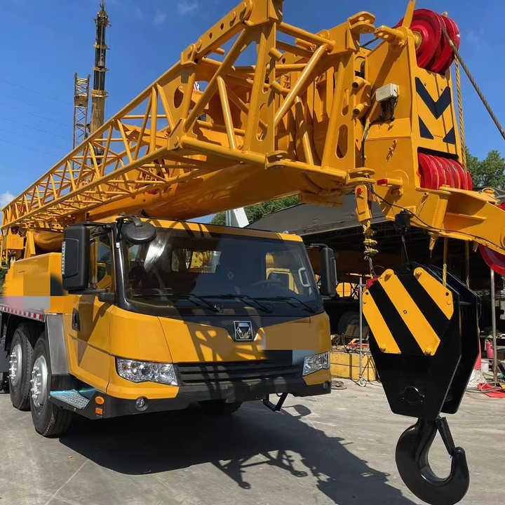 China Jiangsu Famous Brand 90%New 55TONS 70ton 100ton Mobile Used Truck Crane YQ55KC in Excellent Working Condition for Sale - Мобильный кран: фото 1 China Jiangsu Famous Brand 90%New 55TONS 70ton 100ton Mobile Used Truck Crane YQ55KC in Excellent Working Condition for Sale - Мобильный кран: фото 1