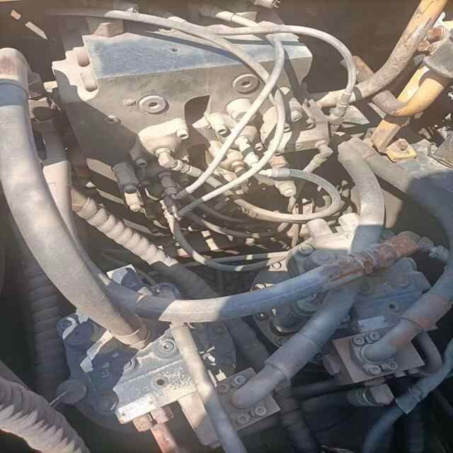 Good Quality Used hyundai R485-9t Excavator , hyundai R485-9t Excavator, hyundai R485LC-9t - Гусеничный экскаватор: фото 4 Good Quality Used hyundai R485-9t Excavator , hyundai R485-9t Excavator, hyundai R485LC-9t - Гусеничный экскаватор: фото 4