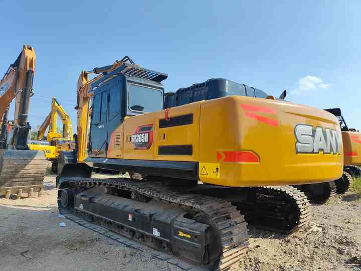 Second-hand SANY 365H Excavator in Excellent Condition Is Sold at a Low Price. 36-ton Used Hydraulic Excavator Is in Stock. - Гусеничный экскаватор: фото 2 Second-hand SANY 365H Excavator in Excellent Condition Is Sold at a Low Price. 36-ton Used Hydraulic Excavator Is in Stock. - Гусеничный экскаватор: фото 2