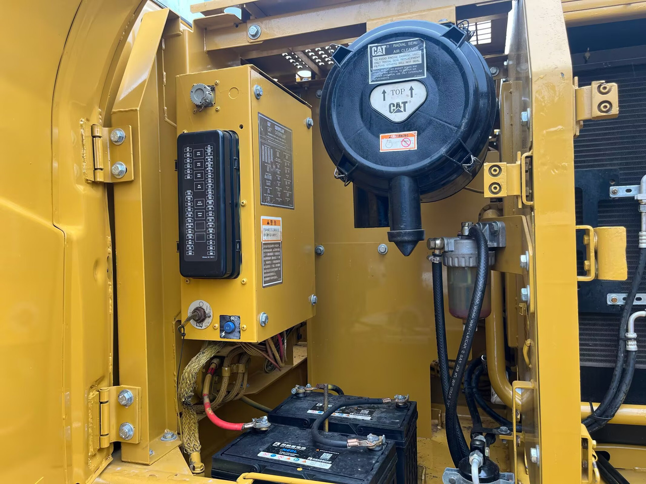 CATERPILLAR Used Excavator Caterpillar CAT320c Small and Medium-sized Original Excavator CAT320c for Sale - Строительная техника: фото 5 CATERPILLAR Used Excavator Caterpillar CAT320c Small and Medium-sized Original Excavator CAT320c for Sale - Строительная техника: фото 5