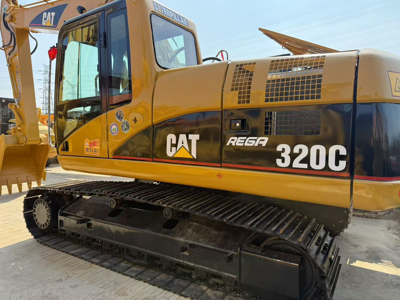 CATERPILLAR Used Excavator Caterpillar CAT320c Small and Medium-sized Original Excavator CAT320c for Sale - Строительная техника: фото 1 CATERPILLAR Used Excavator Caterpillar CAT320c Small and Medium-sized Original Excavator CAT320c for Sale - Строительная техника: фото 1