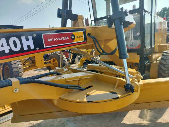 Used CAT 140H Motor Grader From Japan with Excellent Performance Caterpillar 140h in Good Condition for Sale - Грейдер: фото 2 Used CAT 140H Motor Grader From Japan with Excellent Performance Caterpillar 140h in Good Condition for Sale - Грейдер: фото 2