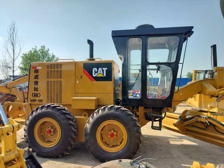 Used CAT 140H Motor Grader From Japan with Excellent Performance Caterpillar 140h in Good Condition for Sale - Грейдер: фото 5 Used CAT 140H Motor Grader From Japan with Excellent Performance Caterpillar 140h in Good Condition for Sale - Грейдер: фото 5