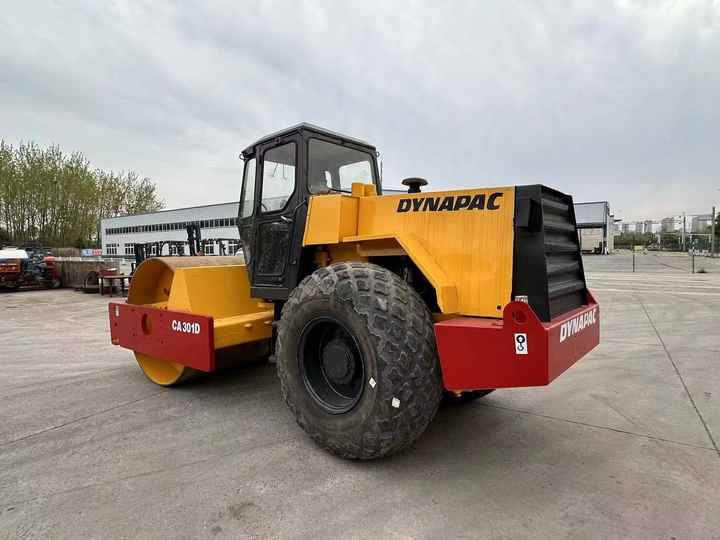 Компактор Used Dynapac CA301 Vibratory Roller with Less Working Time and Superior Performance Used Dynapac 251d/301D Roller for Sale: фото 6