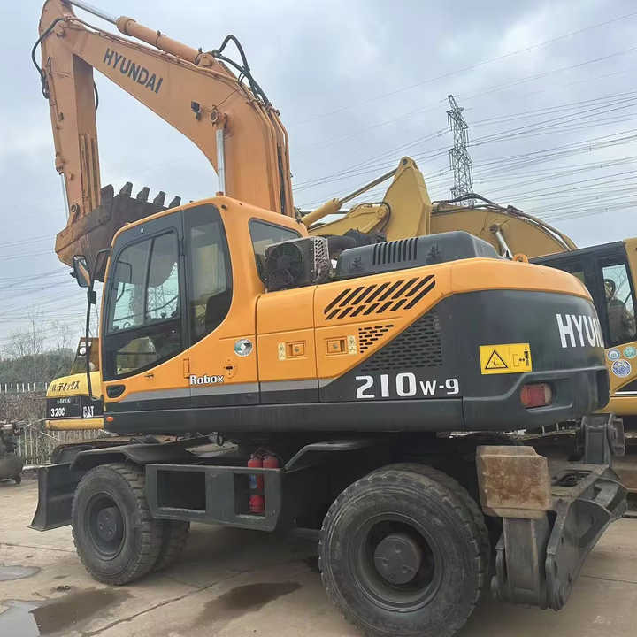 Used Hyundai Korea Hydraulic Excavator Hyundai 210-9 Excavator Excellent Condition 21 Ton Used Excavator For Sale - Гусеничный экскаватор: фото 1 Used Hyundai Korea Hydraulic Excavator Hyundai 210-9 Excavator Excellent Condition 21 Ton Used Excavator For Sale - Гусеничный экскаватор: фото 1