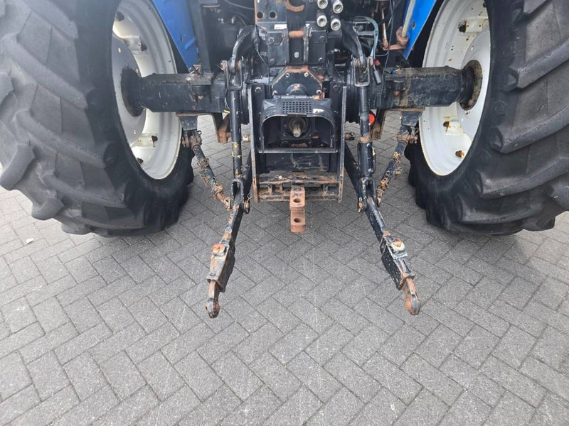 New Holland TL 90 A - Трактор: фото 5 New Holland TL 90 A - Трактор: фото 5