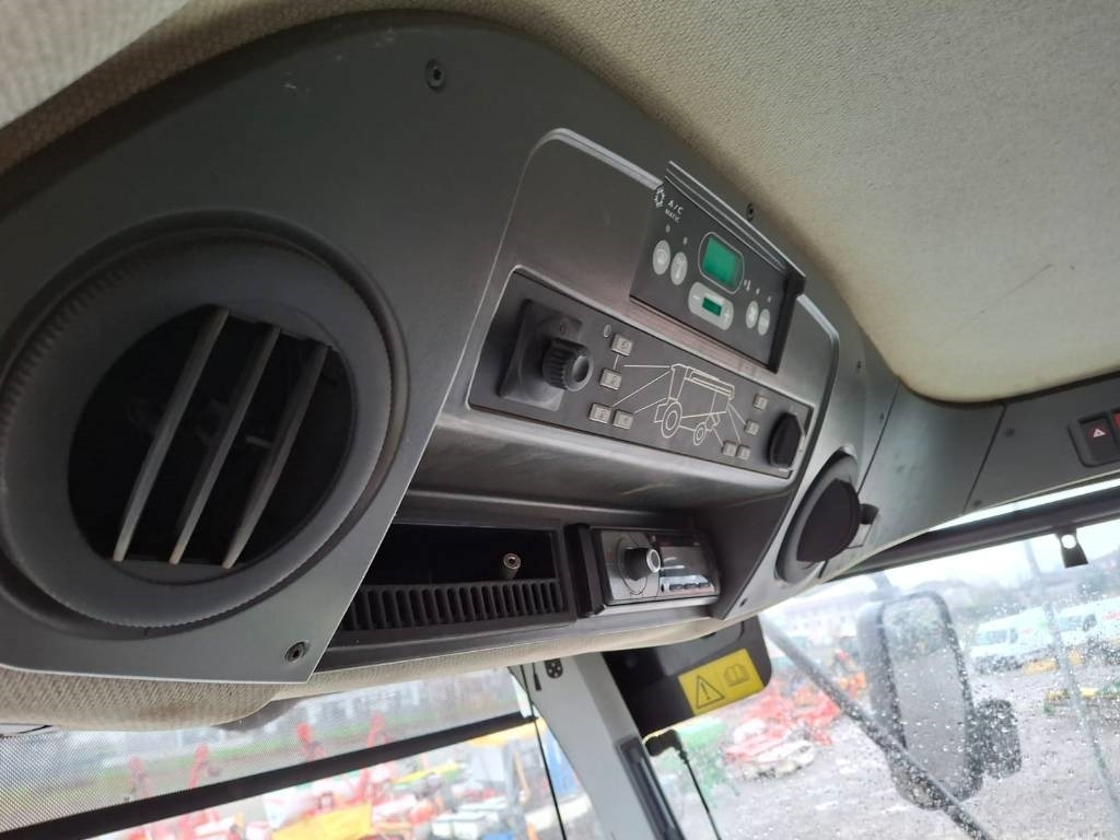 Зерноуборочный комбайн Claas Lexion 740: фото 6