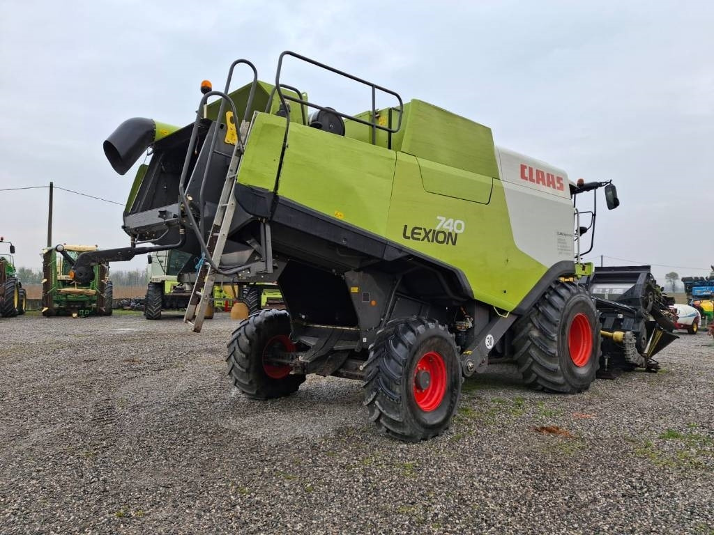 Зерноуборочный комбайн Claas Lexion 740: фото 16
