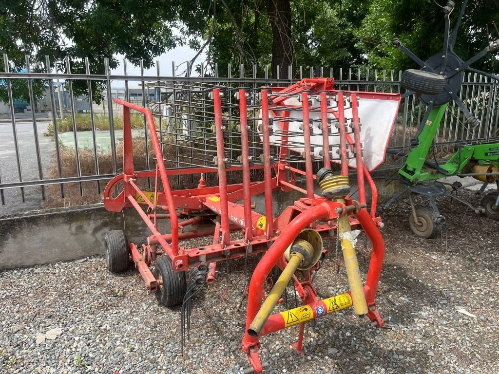Kuhn GA 3201 G M - Сеноворошилка: фото 1 Kuhn GA 3201 G M - Сеноворошилка: фото 1