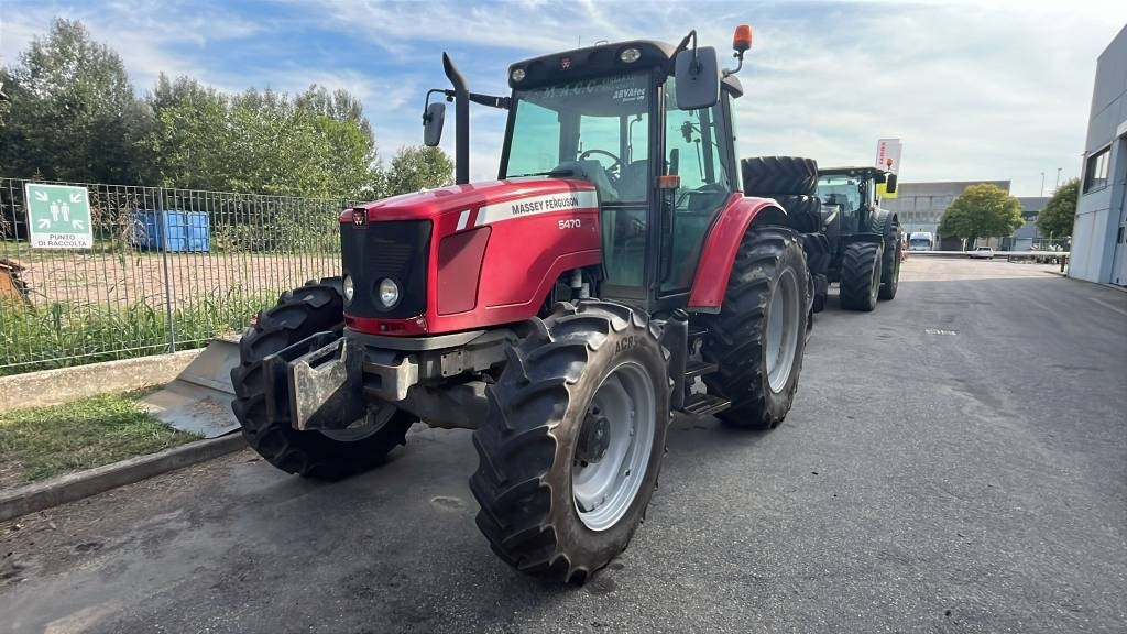 Massey Ferguson 5470 - Трактор: фото 1 Massey Ferguson 5470 - Трактор: фото 1
