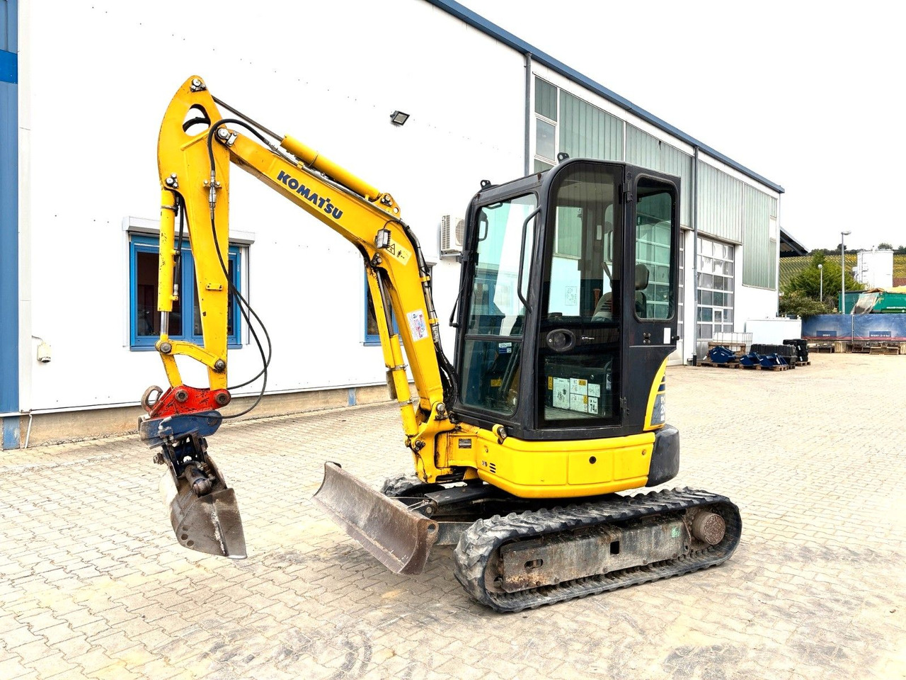 Komatsu PC26MR-3 - Мини-экскаватор: фото 1 Komatsu PC26MR-3 - Мини-экскаватор: фото 1
