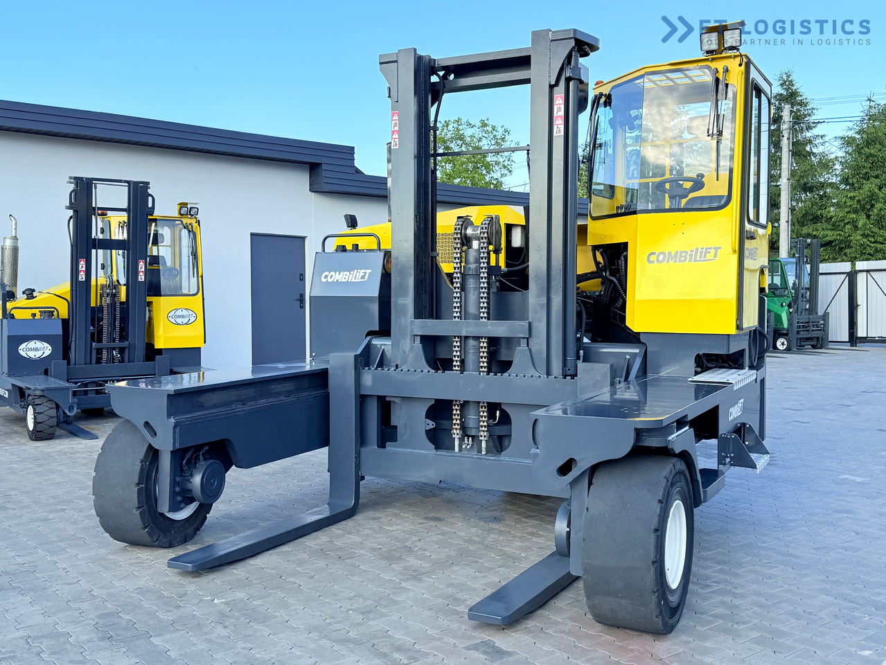 COMBILIFT C14000 / DUPLEX 3600MM / FREE-LIFT / POSITIONER - Четырехсторонний погрузчик: фото 3 COMBILIFT C14000 / DUPLEX 3600MM / FREE-LIFT / POSITIONER - Четырехсторонний погрузчик: фото 3