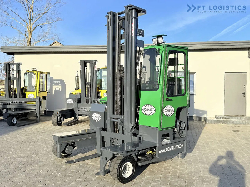 Combilift C4000 / GAS / TRIPLEX - 6900MM / FREE-LIFT / FULL CABIN C4000 / GAS / TRIPLEX - 6900MM / FREE-LIFT / FULL CABIN - Четырехсторонний погрузчик: фото 1 Combilift C4000 / GAS / TRIPLEX - 6900MM / FREE-LIFT / FULL CABIN C4000 / GAS / TRIPLEX - 6900MM / FREE-LIFT / FULL CABIN - Четырехсторонний погрузчик: фото 1