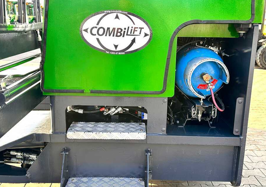 Combilift C5000XL / LPG / AIR CONDITIONING / WIDE POSITIONER / DUPLEX MAST / ADJUSTABLE FORKS / NEW TIRES / EXCELLENT CONDITION! - Четырехсторонний погрузчик: фото 5 Combilift C5000XL / LPG / AIR CONDITIONING / WIDE POSITIONER / DUPLEX MAST / ADJUSTABLE FORKS / NEW TIRES / EXCELLENT CONDITION! - Четырехсторонний погрузчик: фото 5
