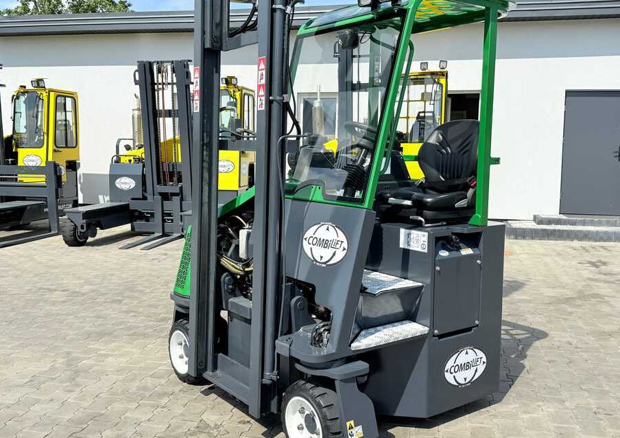 Четырехсторонний погрузчик Combilift CB2500 / DIESEL / EXTENDABLE FORKS / TRIPLEX / 5500MM / FREE LIFT / SIDE SHIFT / FORK POSITIONER / LIKE NEW: фото 31