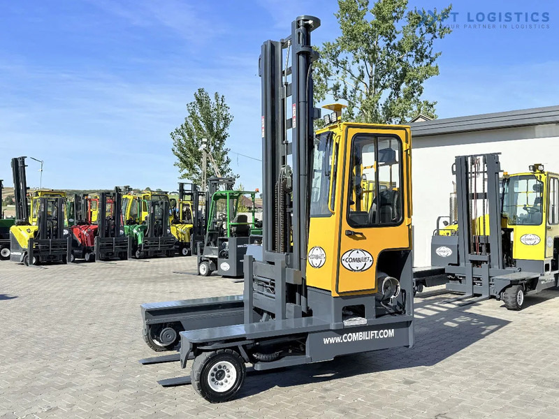 Combilift FOUR-WAY MULTIDIRECTIONAL FORKLIFT / C4000 / DUPLEX - 5500MM / FREE-LIFT / FORKS POSITIONER / LIKE-NEW FOUR-WAY MULTIDIRECTIONAL - Четырехсторонний погрузчик: фото 3 Combilift FOUR-WAY MULTIDIRECTIONAL FORKLIFT / C4000 / DUPLEX - 5500MM / FREE-LIFT / FORKS POSITIONER / LIKE-NEW FOUR-WAY MULTIDIRECTIONAL - Четырехсторонний погрузчик: фото 3