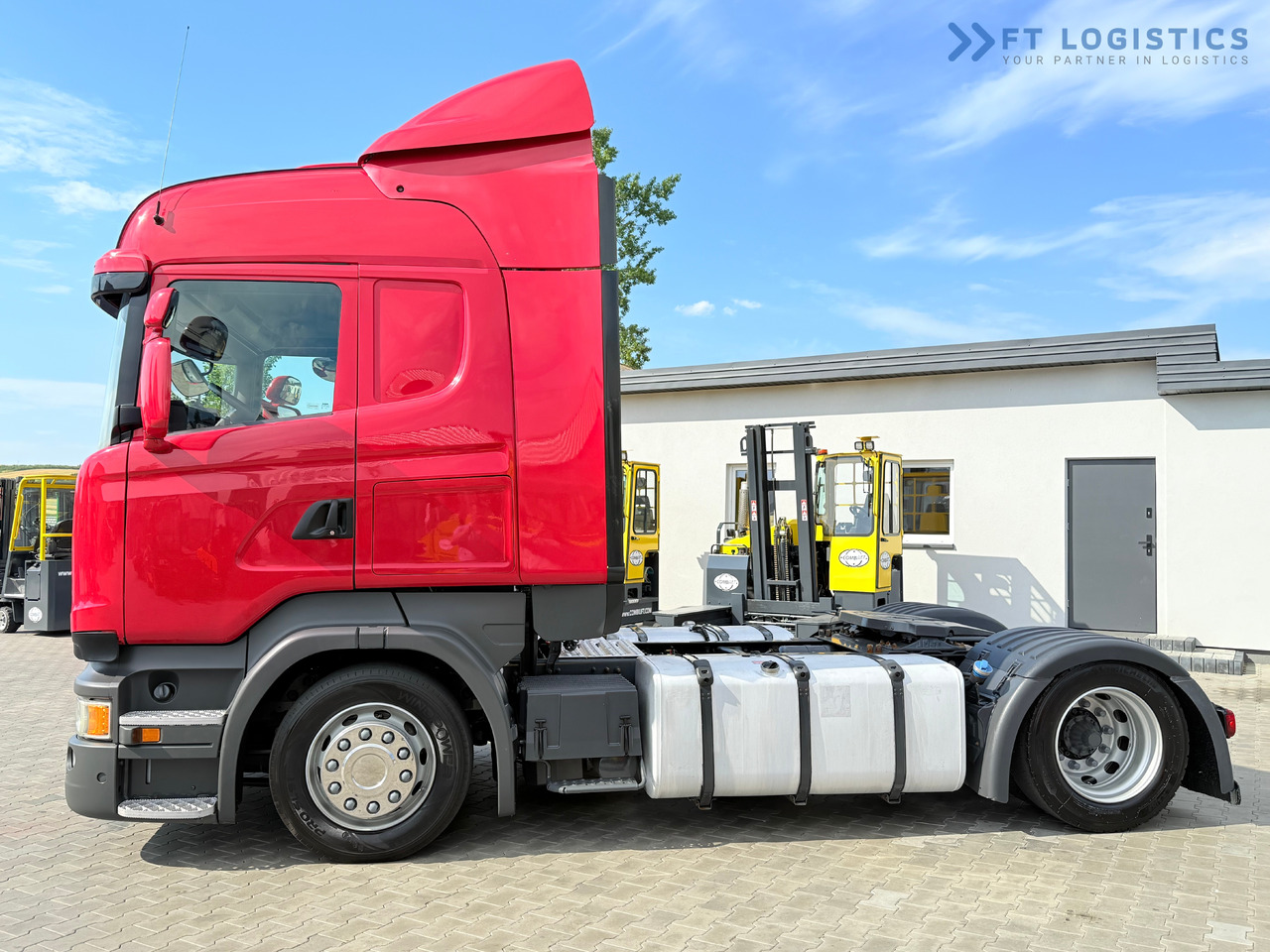SCANIA R450 / LOW-DECK / RETARDER / 1200L FUEL TANKS / TWO BEDS / 80% TYRES / FRIDGE / PARKING AIR CONDITIONING / WEBASTO / EXCELLENT CONDITION - Тягач: фото 4 SCANIA R450 / LOW-DECK / RETARDER / 1200L FUEL TANKS / TWO BEDS / 80% TYRES / FRIDGE / PARKING AIR CONDITIONING / WEBASTO / EXCELLENT CONDITION - Тягач: фото 4
