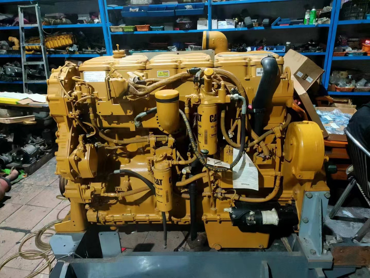 CATERPILLAR C15 - Двигатель и запчасти для Навесного оборудования: фото 2 CATERPILLAR C15 - Двигатель и запчасти для Навесного оборудования: фото 2