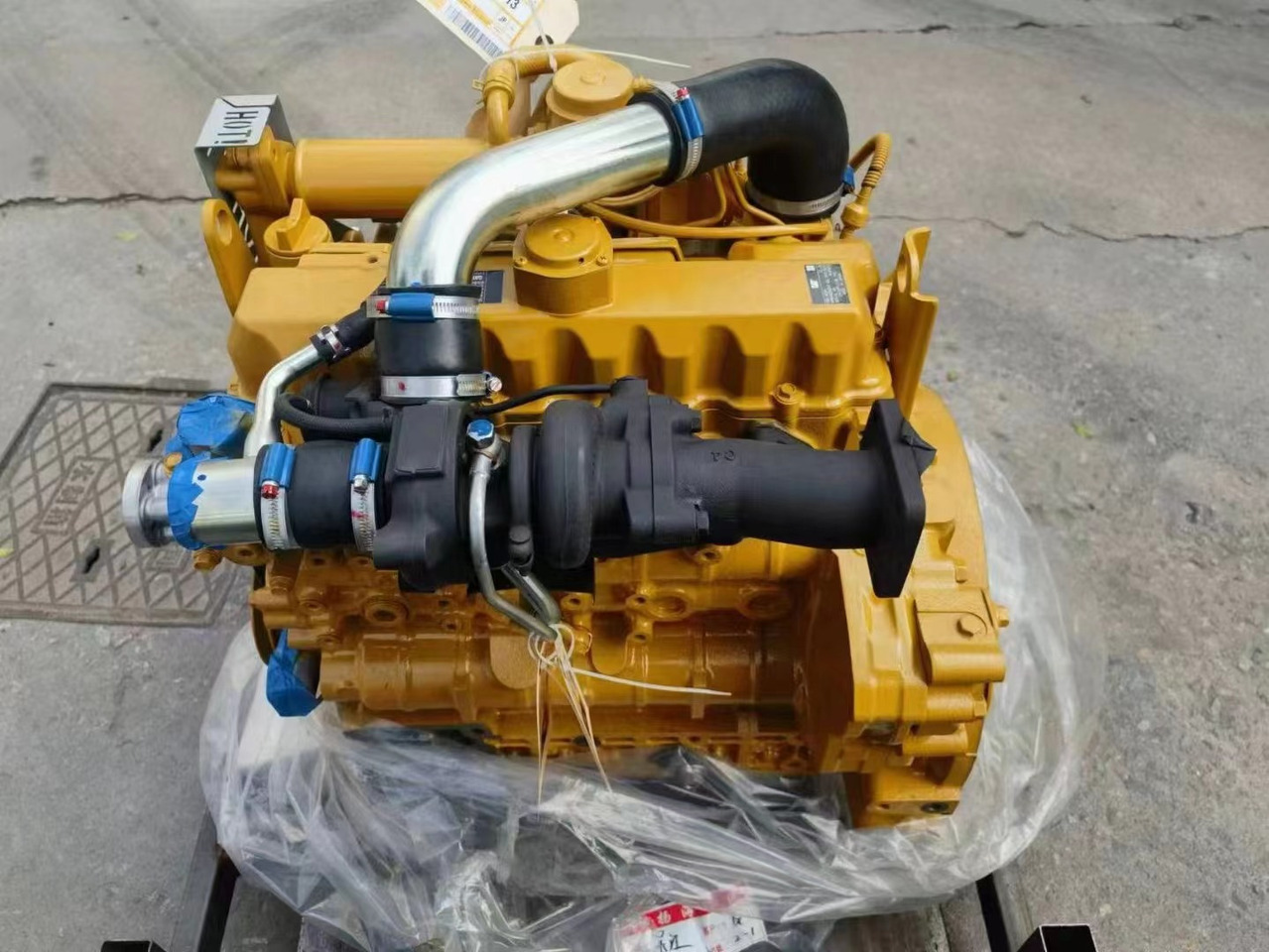 CATERPILLAR C3.3 B - Двигатель для Гусеничных экскаваторов: фото 1 CATERPILLAR C3.3 B - Двигатель для Гусеничных экскаваторов: фото 1