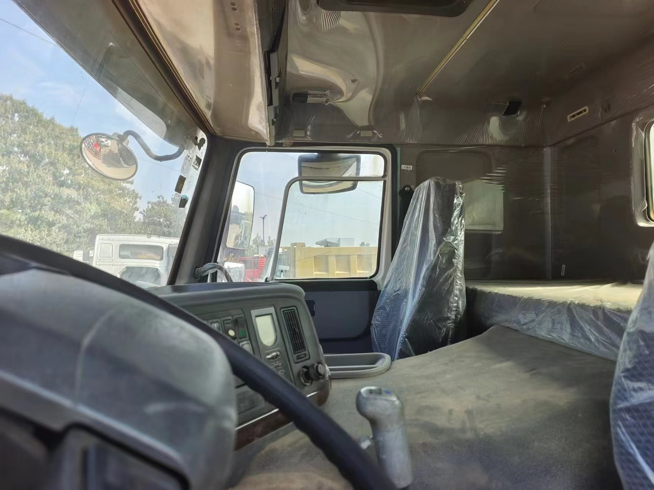 HOWO 6×4 ,20 cubic meters - Грузовик-цистерна: фото 2 HOWO 6×4 ,20 cubic meters - Грузовик-цистерна: фото 2