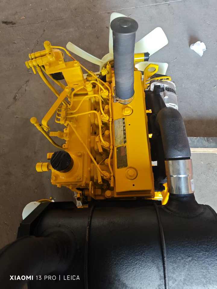 KOMATSU 4D95LE - Двигатель для Экскаваторов: фото 1 KOMATSU 4D95LE - Двигатель для Экскаваторов: фото 1