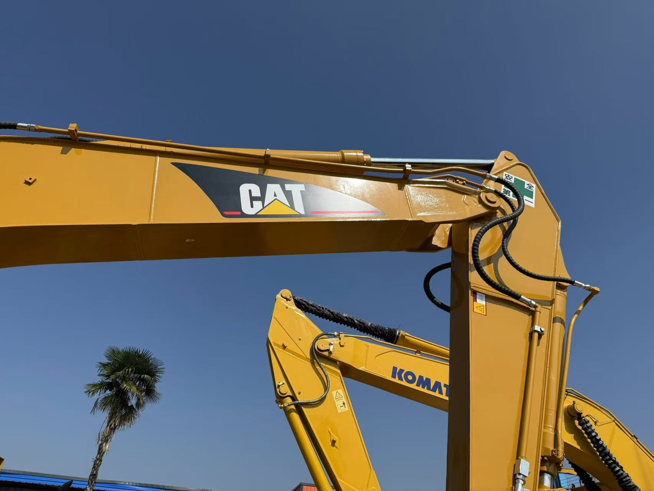 CATERPILLAR Excavator Machine for Cheap Price Hot Sale in China Used 320C - Гусеничный экскаватор: фото 5 CATERPILLAR Excavator Machine for Cheap Price Hot Sale in China Used 320C - Гусеничный экскаватор: фото 5
