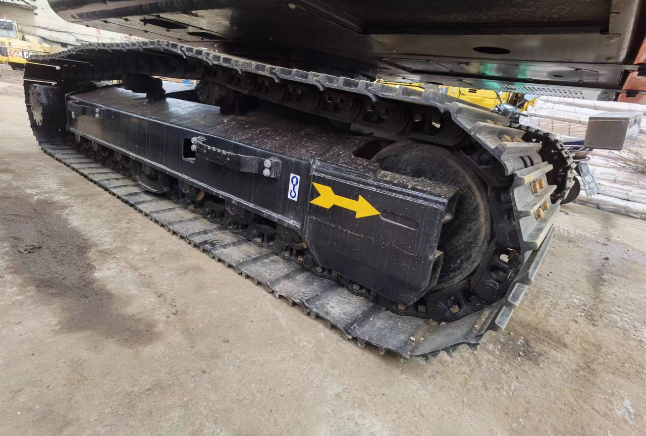 CRAWLER EXCAVATOR Used Hitachi ZX200-3G Excavator for Sale - Low Hours, Full Documentation - Гусеничный экскаватор: фото 3 CRAWLER EXCAVATOR Used Hitachi ZX200-3G Excavator for Sale - Low Hours, Full Documentation - Гусеничный экскаватор: фото 3