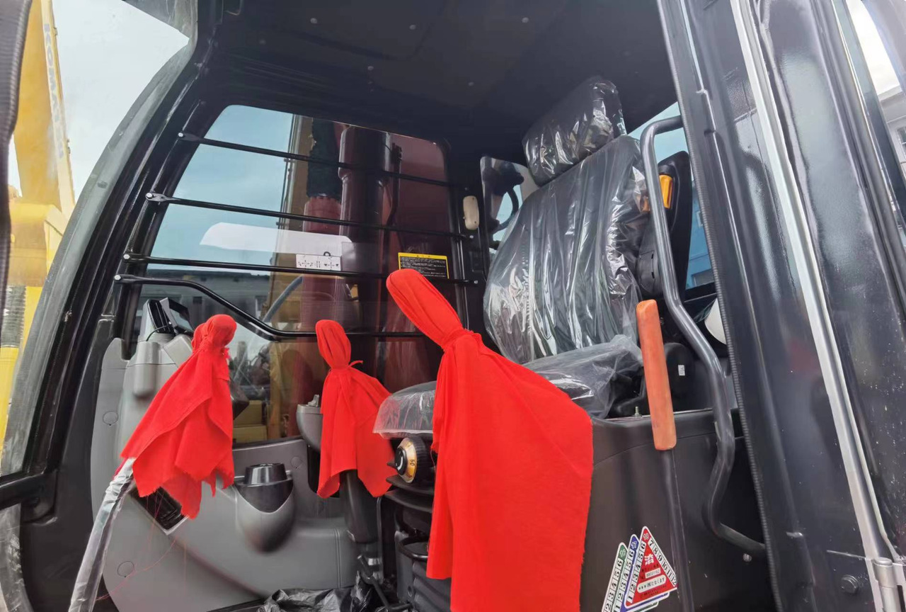 CRAWLER EXCAVATOR Used Hitachi ZX200-3G Excavator for Sale - Low Hours, Full Documentation - Гусеничный экскаватор: фото 2 CRAWLER EXCAVATOR Used Hitachi ZX200-3G Excavator for Sale - Low Hours, Full Documentation - Гусеничный экскаватор: фото 2