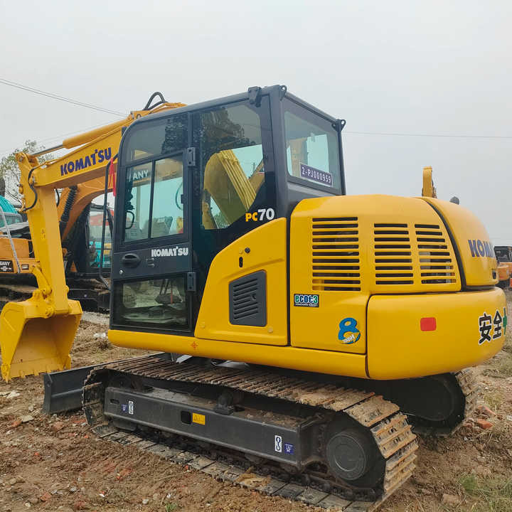 Cheap Used Komatsu PC70-8 Crawler Excavator with High Efficiency Used Heavy Machinery K omatsu PC70-8 Digger Cheap for Sale - Гусеничный экскаватор: фото 2 Cheap Used Komatsu PC70-8 Crawler Excavator with High Efficiency Used Heavy Machinery K omatsu PC70-8 Digger Cheap for Sale - Гусеничный экскаватор: фото 2