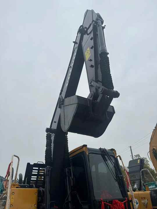 China Brand Used VOLVO EC140 Mini Excavator 6ton Crawler Earth Digger Machine for Sale - Гусеничный экскаватор: фото 5 China Brand Used VOLVO EC140 Mini Excavator 6ton Crawler Earth Digger Machine for Sale - Гусеничный экскаватор: фото 5