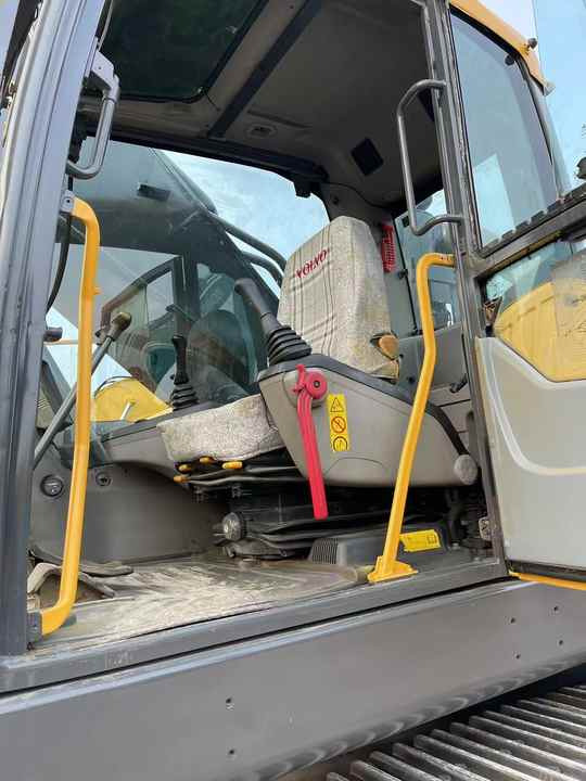 Good Condition  VOLVO EC480DL Excavator Low Price Large Hydraulic Crawler Excavator volvo 480dl for Sale - Гусеничный экскаватор: фото 2 Good Condition  VOLVO EC480DL Excavator Low Price Large Hydraulic Crawler Excavator volvo 480dl for Sale - Гусеничный экскаватор: фото 2