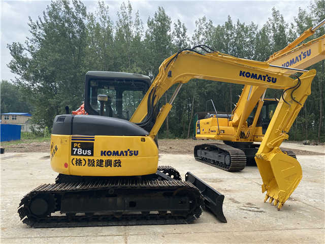High Quality Used Crawler Excavator komatsu Pc78 Pc128 Pc138 Pc200-8 Pc220-8 Pc240-8 Excavator - Гусеничный экскаватор: фото 3 High Quality Used Crawler Excavator komatsu Pc78 Pc128 Pc138 Pc200-8 Pc220-8 Pc240-8 Excavator - Гусеничный экскаватор: фото 3