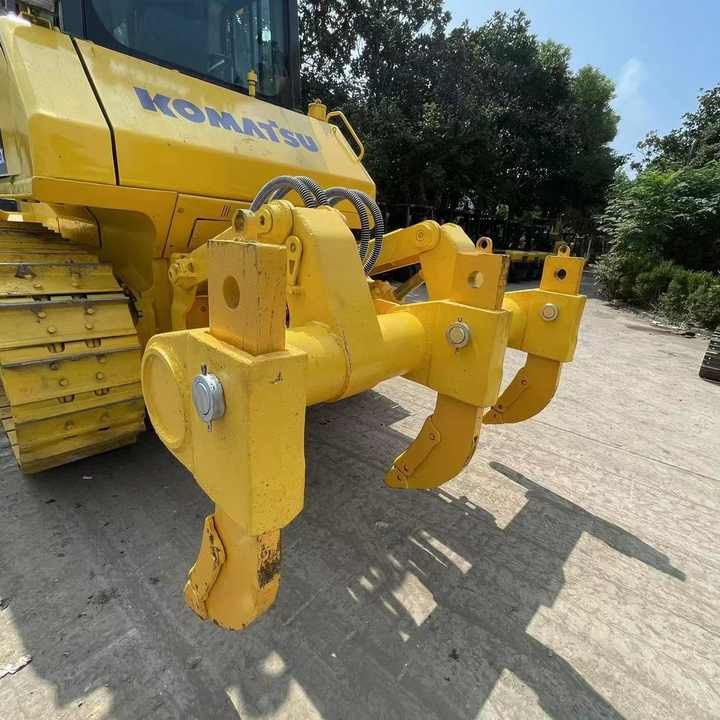 Komatsu D65EX High Efficiency Bulldozer komatsu Engine 180HP Crawler Bulldozer China - Бульдозер: фото 5 Komatsu D65EX High Efficiency Bulldozer komatsu Engine 180HP Crawler Bulldozer China - Бульдозер: фото 5