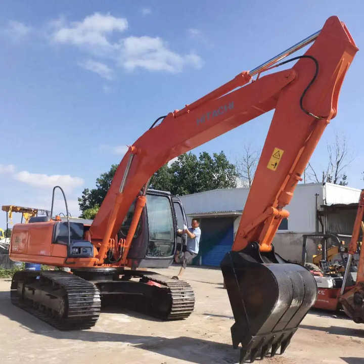 Original Japan Hitachi ZX200-5 Excavator Hitachi Excavator in Low Price for Hot Sale - Гусеничный экскаватор: фото 2 Original Japan Hitachi ZX200-5 Excavator Hitachi Excavator in Low Price for Hot Sale - Гусеничный экскаватор: фото 2