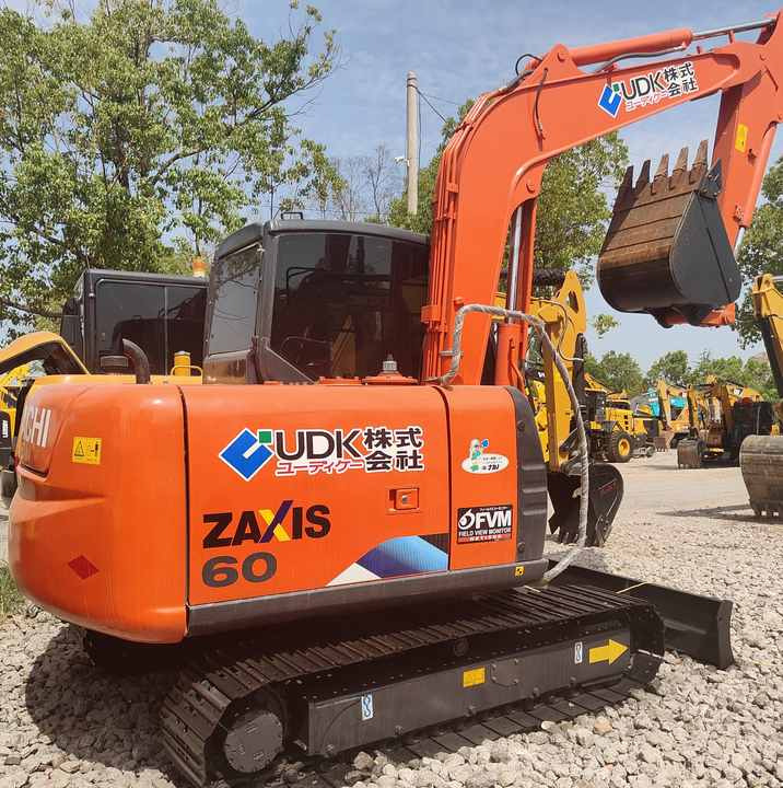 Original Japan Hitachi ZX60 Excavator Hitachi Excavator in Low Price for Hot Sale - Гусеничный экскаватор: фото 1 Original Japan Hitachi ZX60 Excavator Hitachi Excavator in Low Price for Hot Sale - Гусеничный экскаватор: фото 1