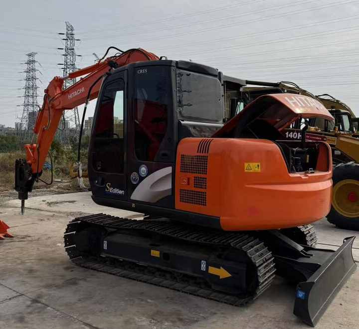 Original Japan Hitachi ZX60 Excavator Hitachi Excavator in Low Price for Hot Sale - Гусеничный экскаватор: фото 3 Original Japan Hitachi ZX60 Excavator Hitachi Excavator in Low Price for Hot Sale - Гусеничный экскаватор: фото 3
