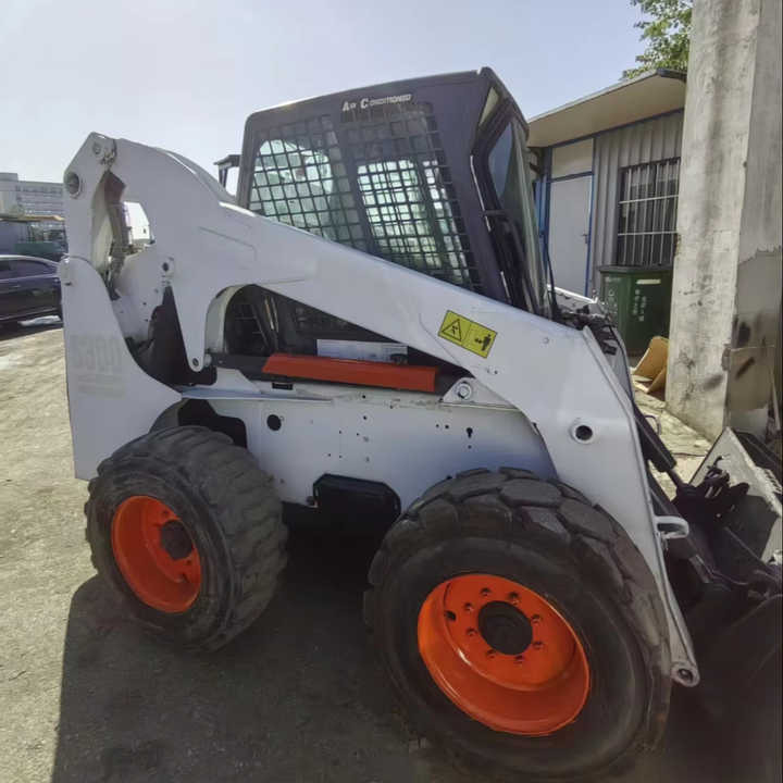 Second Hand Bobcat S300 Skid Steer Loader High Quality Cheap 95% New Used Mini Bobcati Bobcate S300 - Мини-погрузчик с бортовым поворотом: фото 1 Second Hand Bobcat S300 Skid Steer Loader High Quality Cheap 95% New Used Mini Bobcati Bobcate S300 - Мини-погрузчик с бортовым поворотом: фото 1