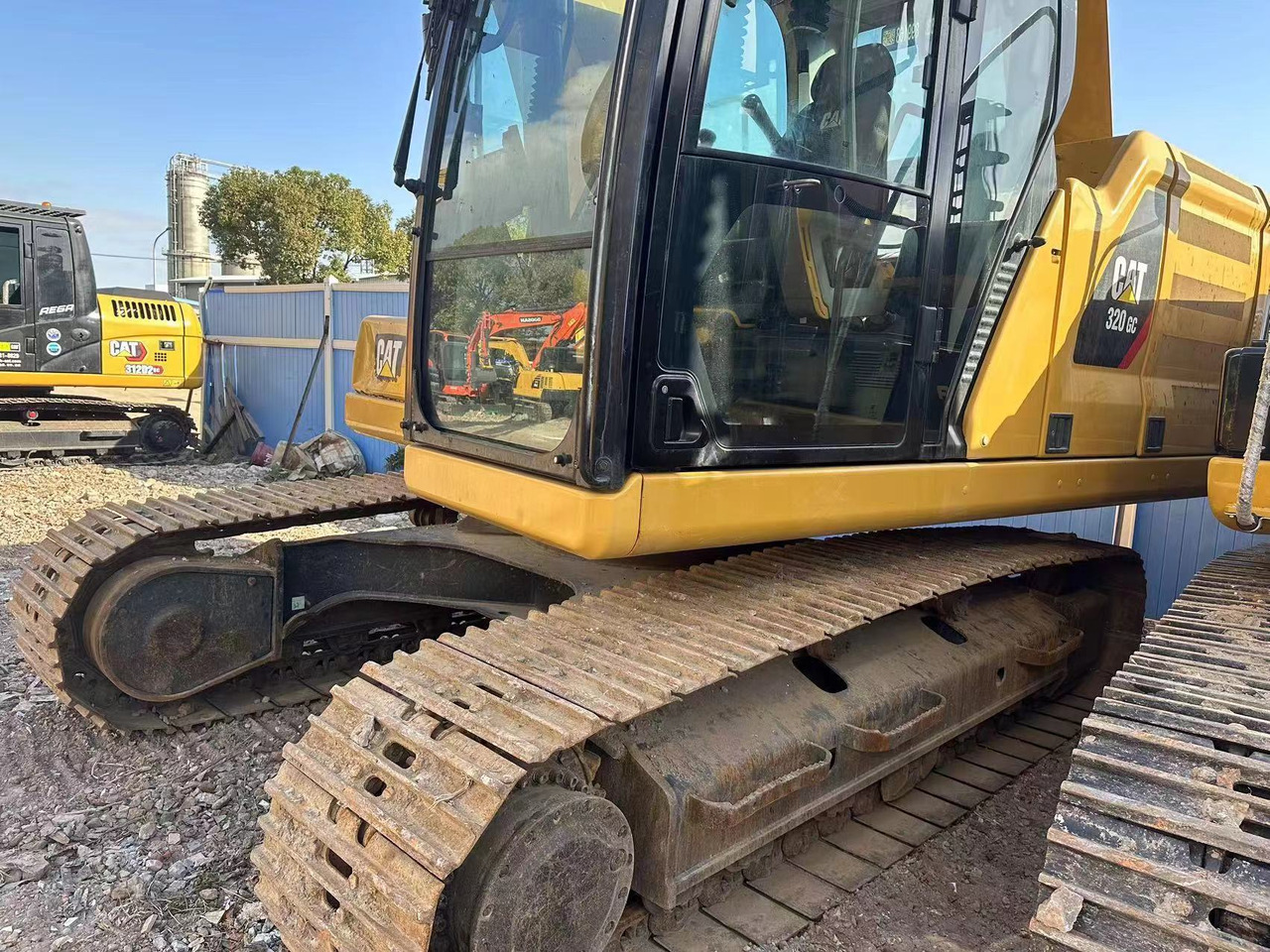 EXCAVATOR Used CAT 320GC Hydraulic Excavator Caterpillar Multi-Function Used Excavator with Hammer for Construction Project - Строительная техника: фото 2 EXCAVATOR Used CAT 320GC Hydraulic Excavator Caterpillar Multi-Function Used Excavator with Hammer for Construction Project - Строительная техника: фото 2