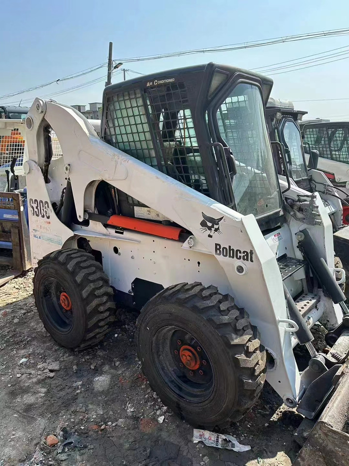 High Quality Mini Construction Machine Used Bobcat Skid Steer Loader S300 in Stock for Sale Bobcat Loader With Low Price - Строительная техника: фото 3 High Quality Mini Construction Machine Used Bobcat Skid Steer Loader S300 in Stock for Sale Bobcat Loader With Low Price - Строительная техника: фото 3