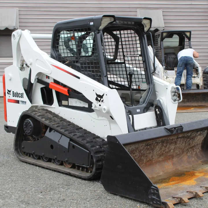 Used Bob Cat Bob Cat T590 Used Skid Steer Wheel Loader Multifunctional Track Loaders Bobcat - Колёсный погрузчик: фото 1 Used Bob Cat Bob Cat T590 Used Skid Steer Wheel Loader Multifunctional Track Loaders Bobcat - Колёсный погрузчик: фото 1